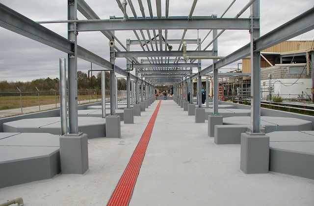 stonchem in tank farm at chemical/mining facility